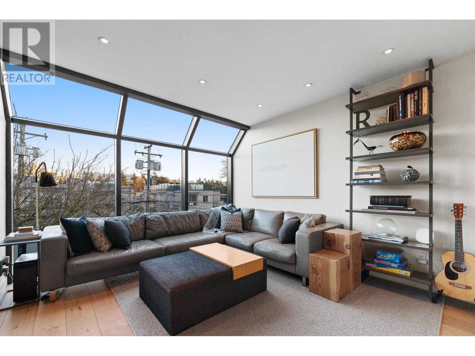 Listing Picture 13 of 40 : 950 W 7TH AVENUE, Vancouver / 溫哥華 - 魯藝地產 Yvonne Lu Group - MLS Medallion Club Member