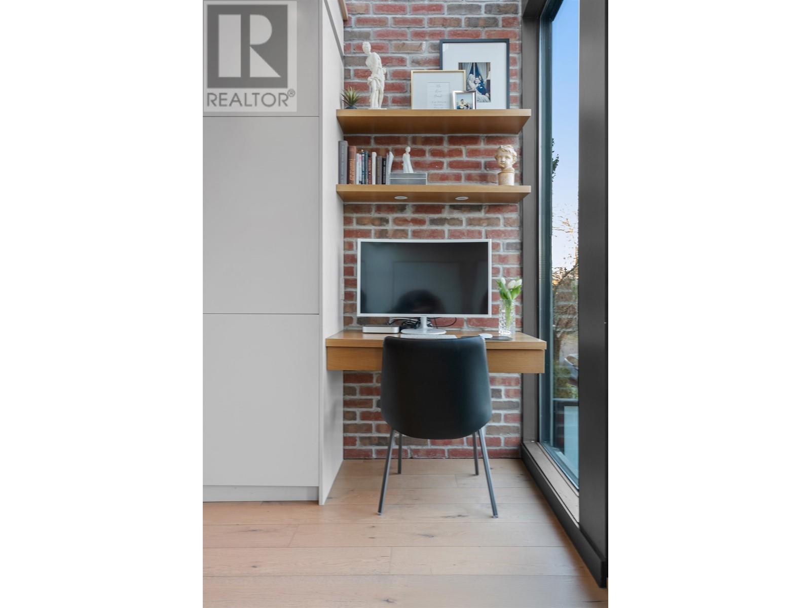 Listing Picture 16 of 40 : 950 W 7TH AVENUE, Vancouver / 溫哥華 - 魯藝地產 Yvonne Lu Group - MLS Medallion Club Member