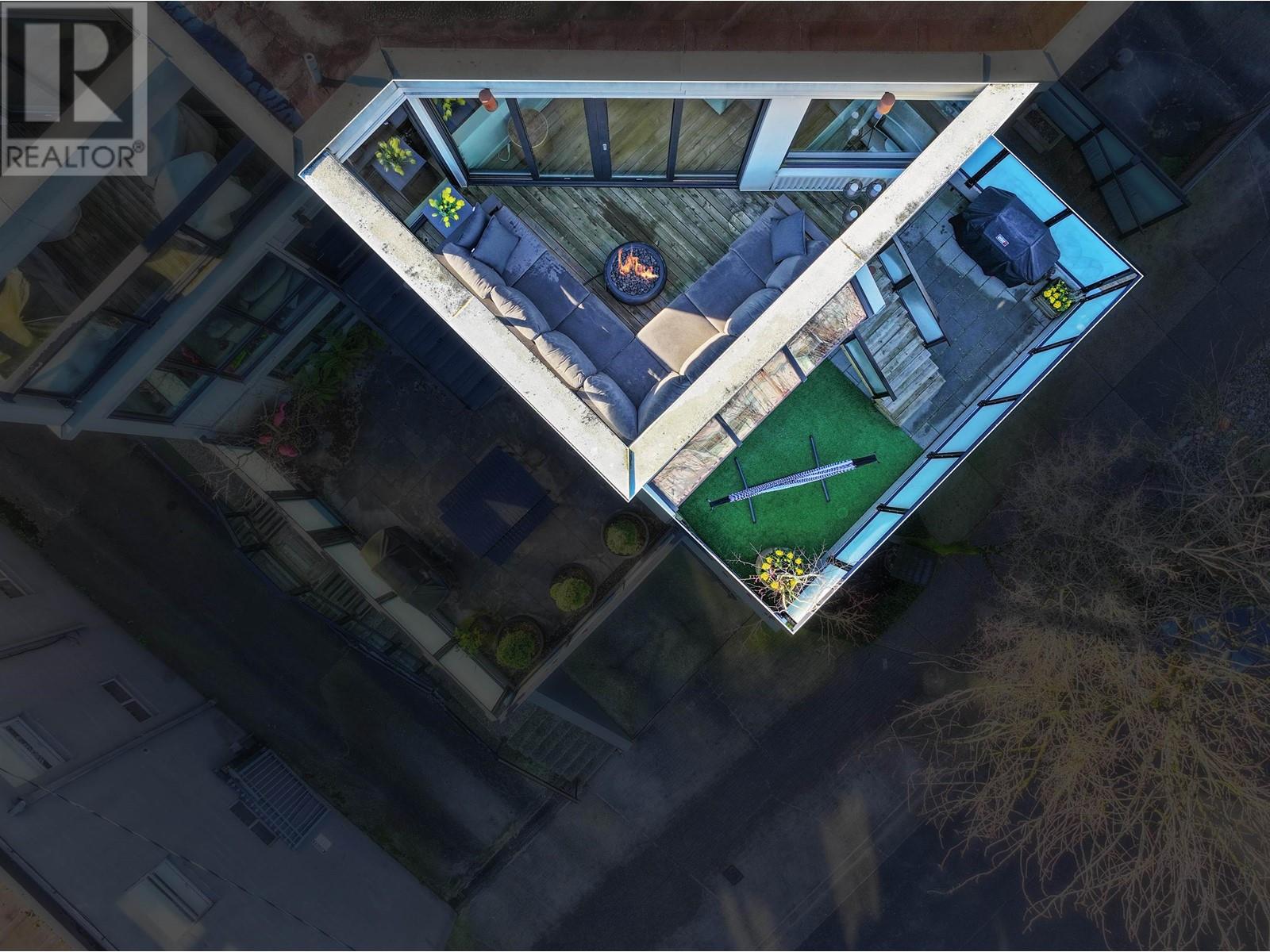 Listing Picture 30 of 40 : 950 W 7TH AVENUE, Vancouver / 溫哥華 - 魯藝地產 Yvonne Lu Group - MLS Medallion Club Member