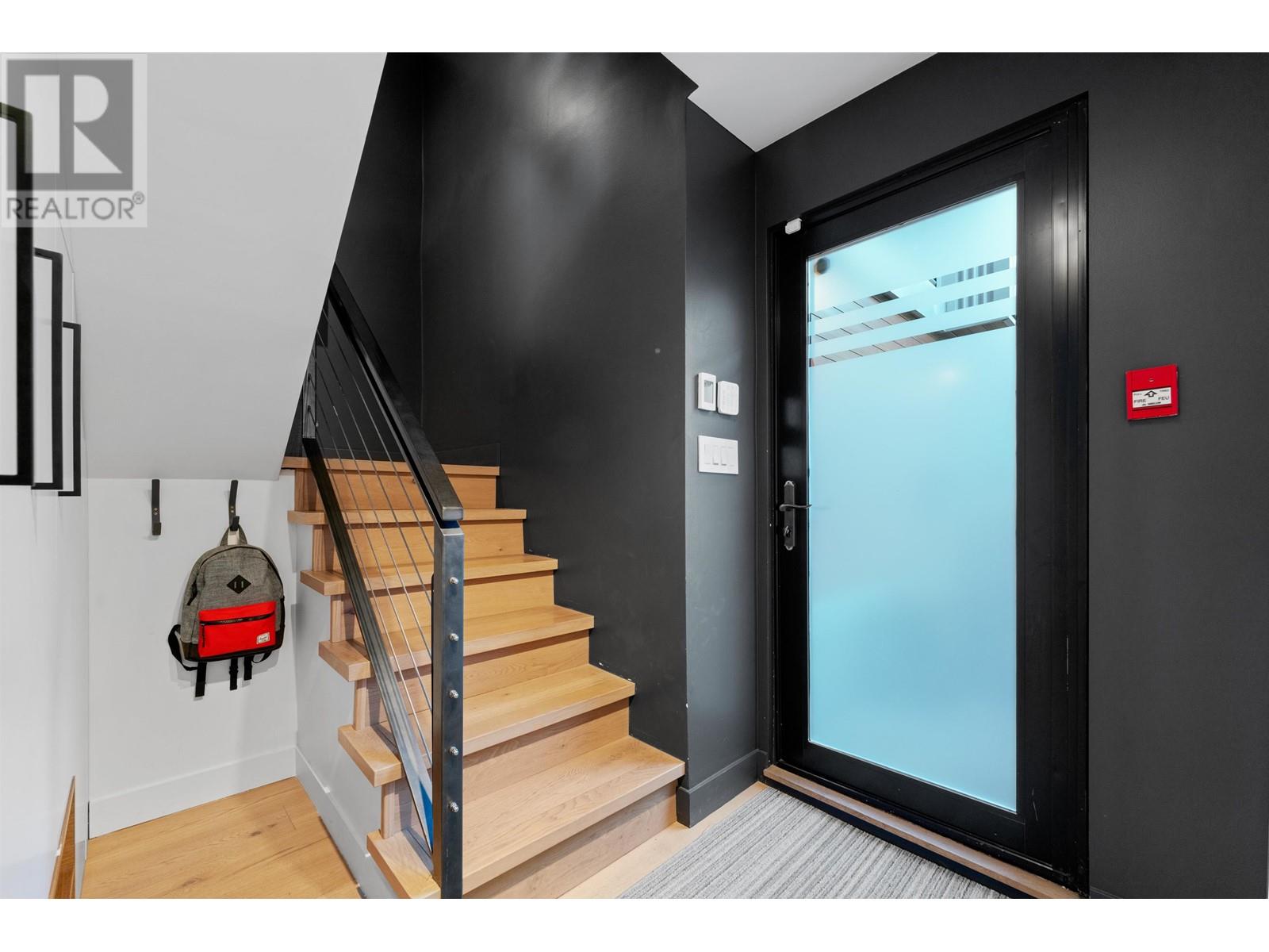 Listing Picture 31 of 40 : 950 W 7TH AVENUE, Vancouver / 溫哥華 - 魯藝地產 Yvonne Lu Group - MLS Medallion Club Member