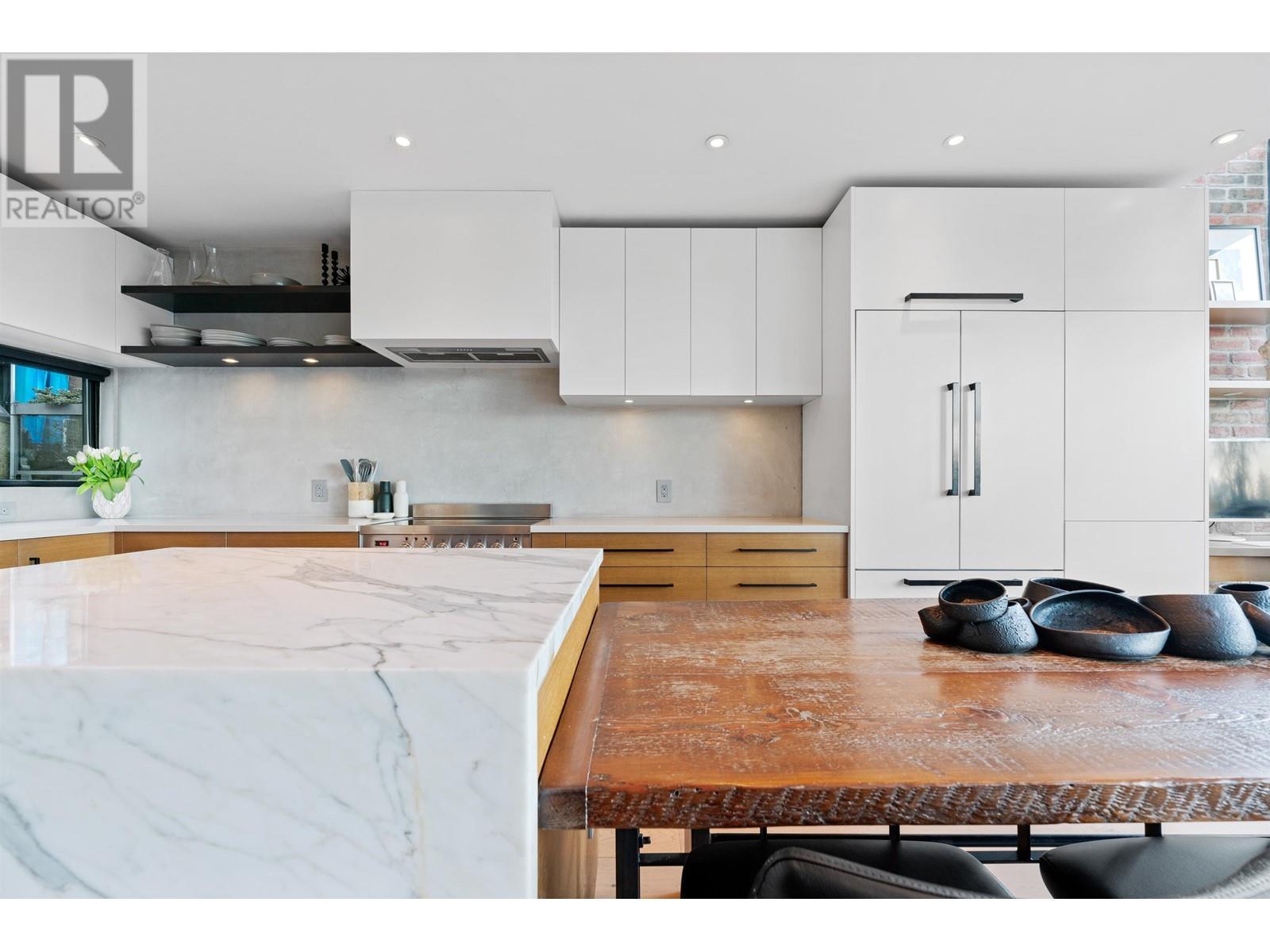 Listing Picture 4 of 40 : 950 W 7TH AVENUE, Vancouver / 溫哥華 - 魯藝地產 Yvonne Lu Group - MLS Medallion Club Member