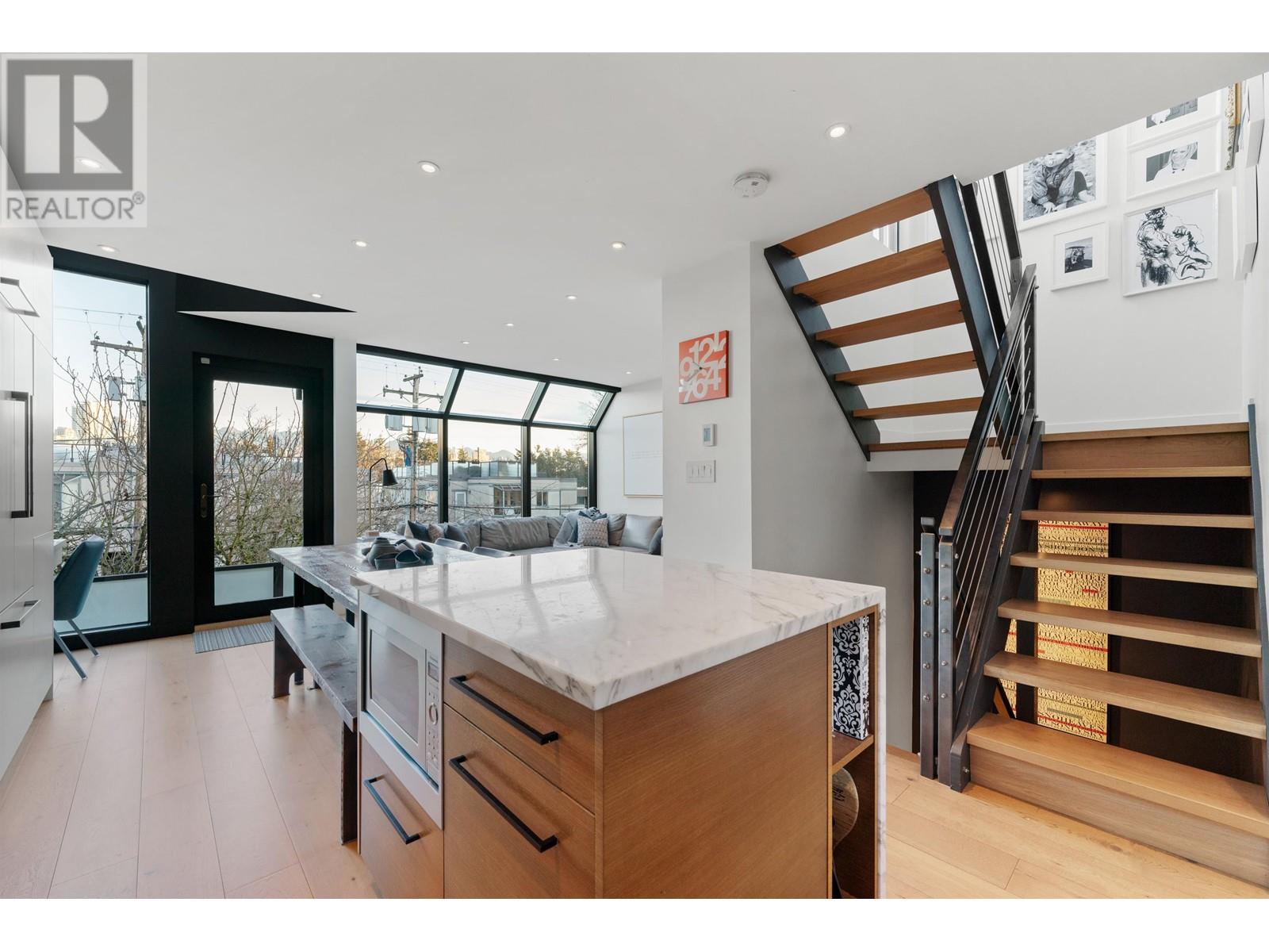 Listing Picture 6 of 40 : 950 W 7TH AVENUE, Vancouver / 溫哥華 - 魯藝地產 Yvonne Lu Group - MLS Medallion Club Member