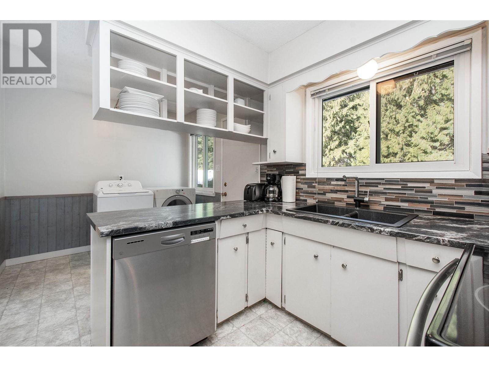 38269 MYRTLEWOOD CRESCENT