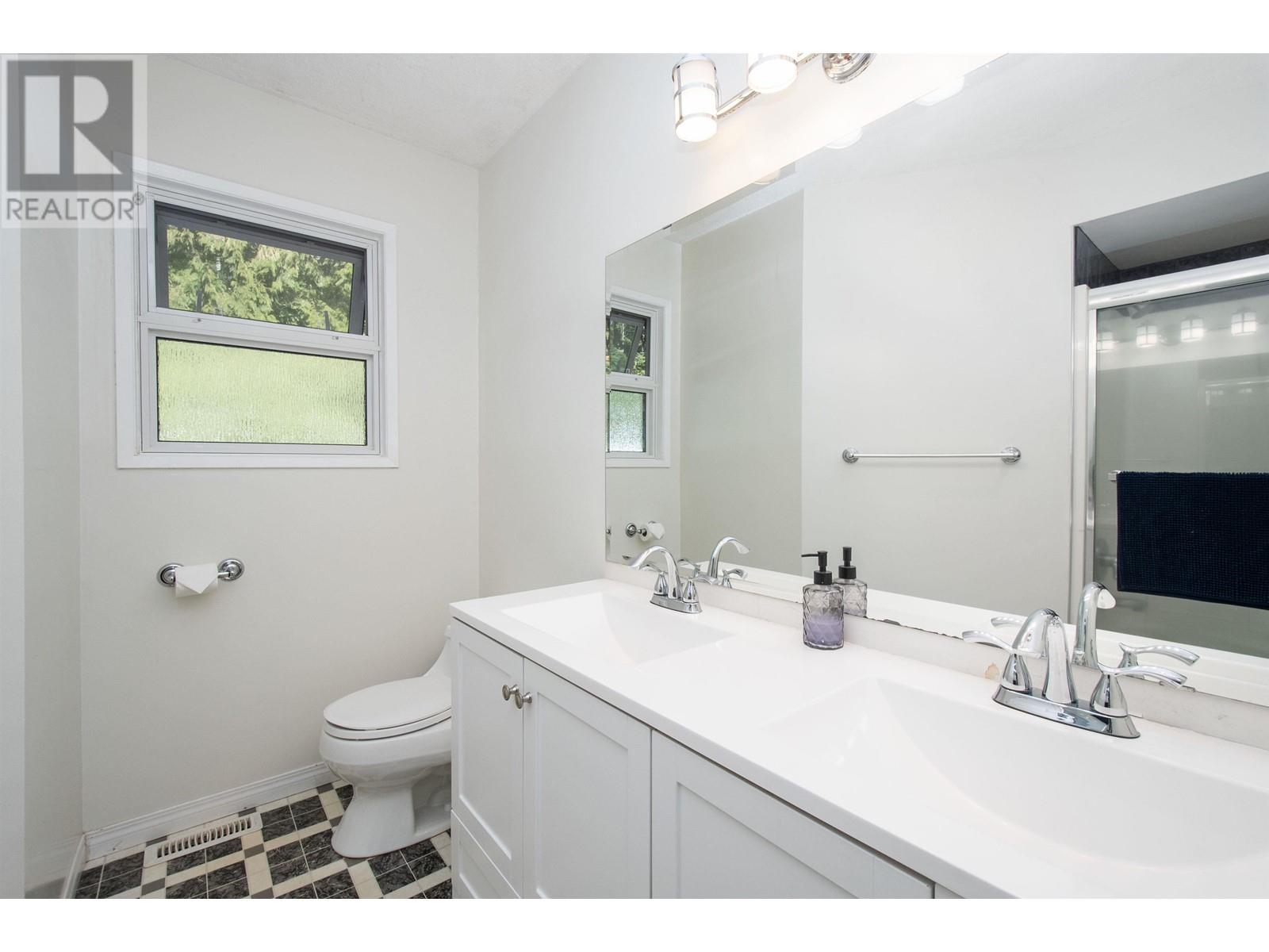 38269 MYRTLEWOOD CRESCENT