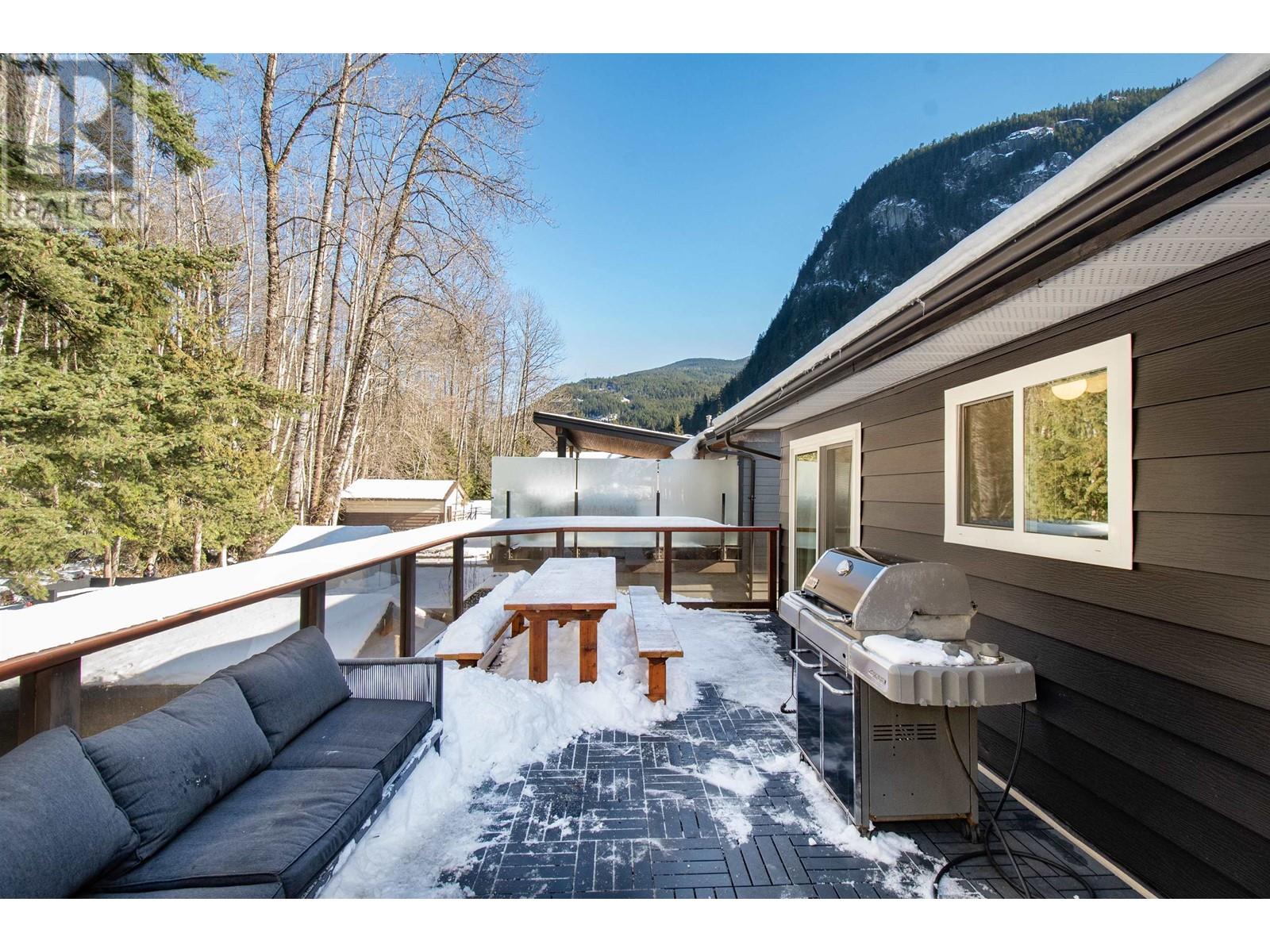 38269 MYRTLEWOOD CRESCENT