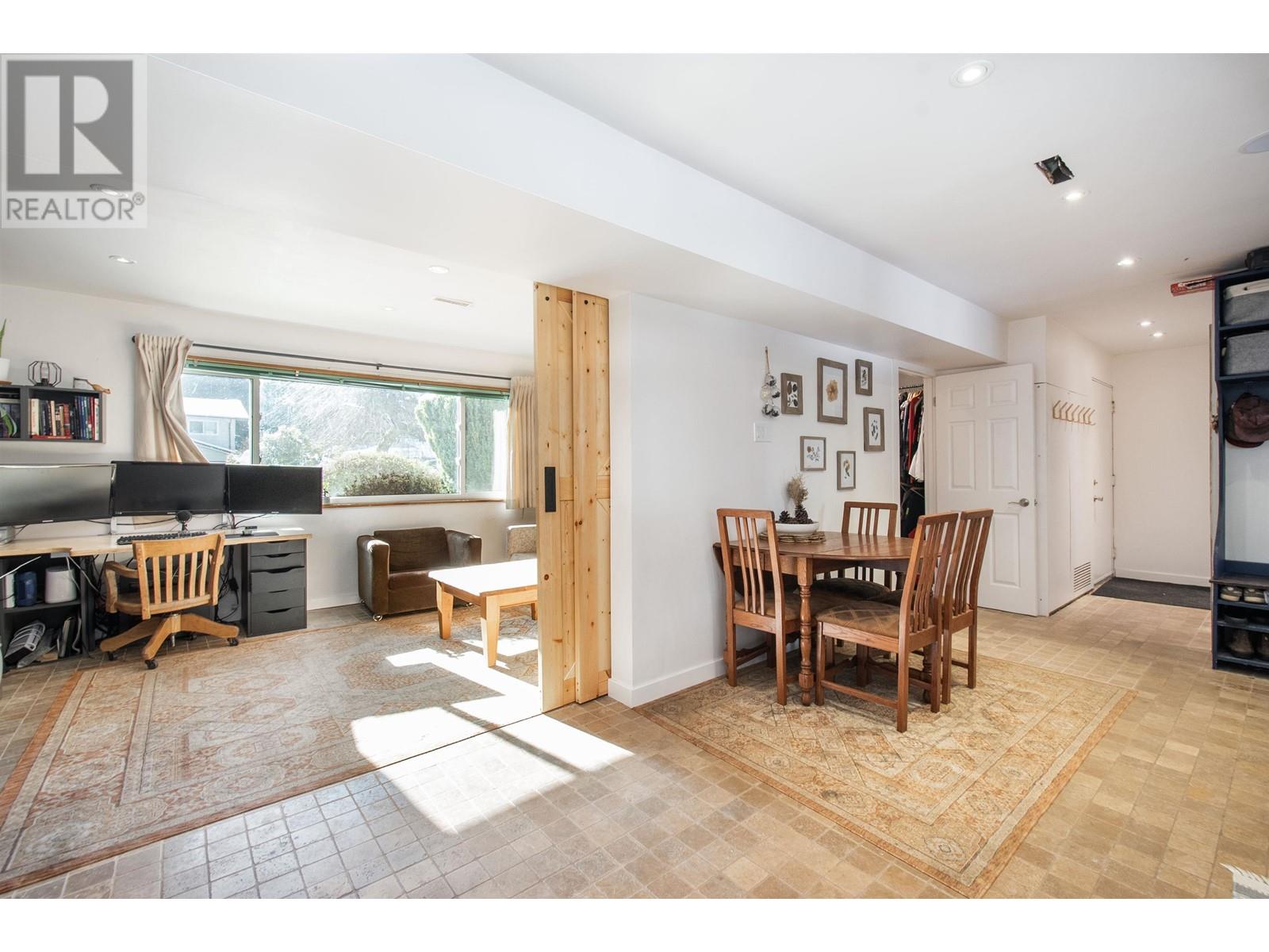 38269 MYRTLEWOOD CRESCENT