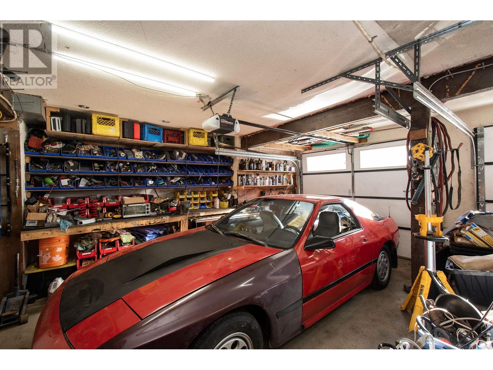 38269 MYRTLEWOOD CRESCENT