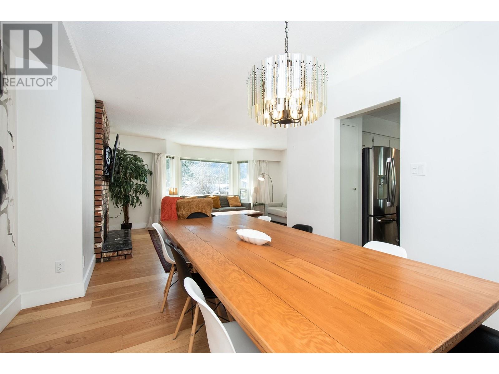 38269 MYRTLEWOOD CRESCENT