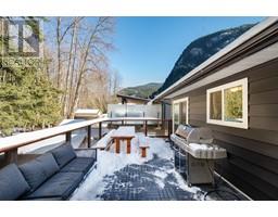 38269 MYRTLEWOOD CRESCENT