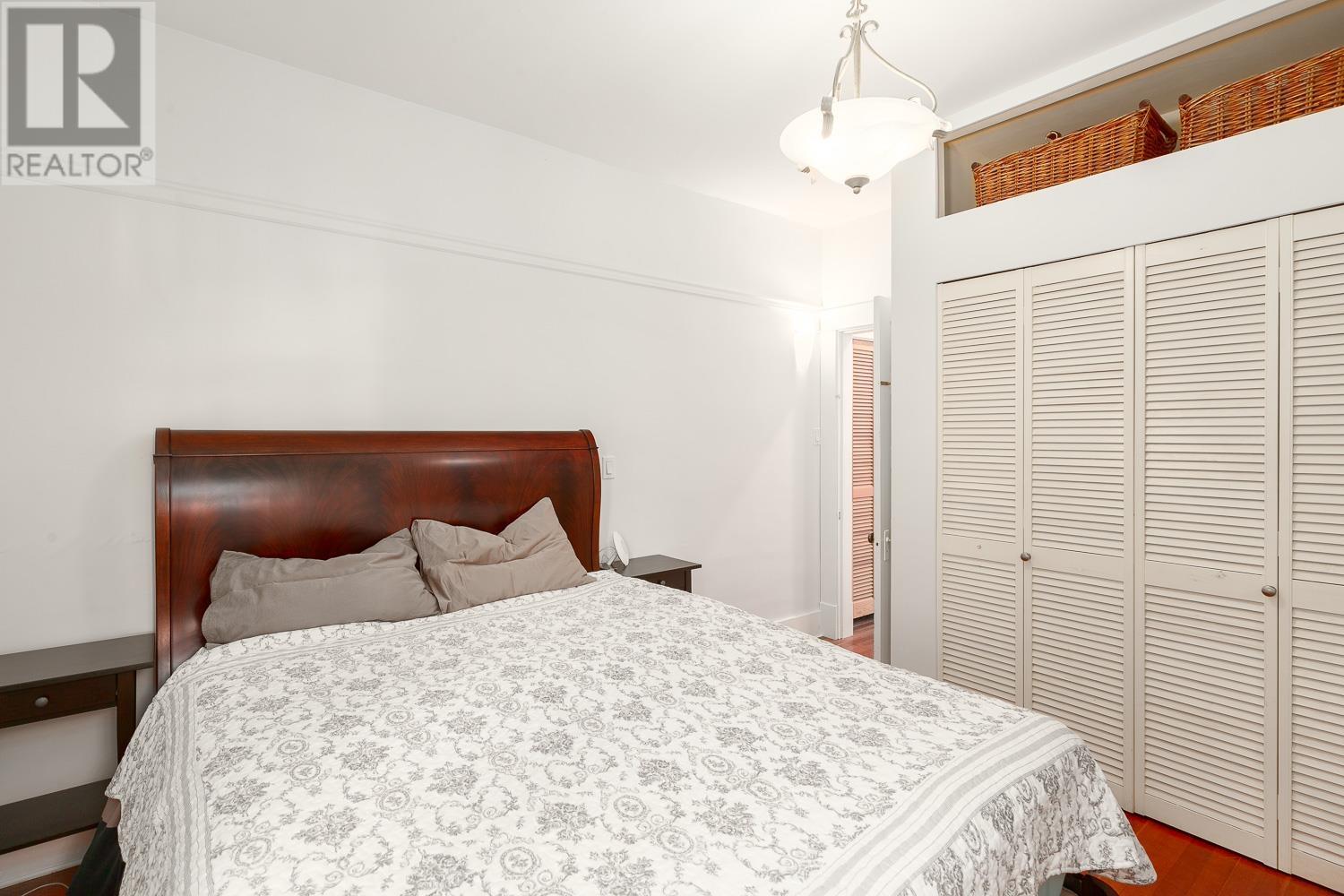 Listing Picture 18 of 40 : 2912 WOODLAND DRIVE, Vancouver / 溫哥華 - 魯藝地產 Yvonne Lu Group - MLS Medallion Club Member