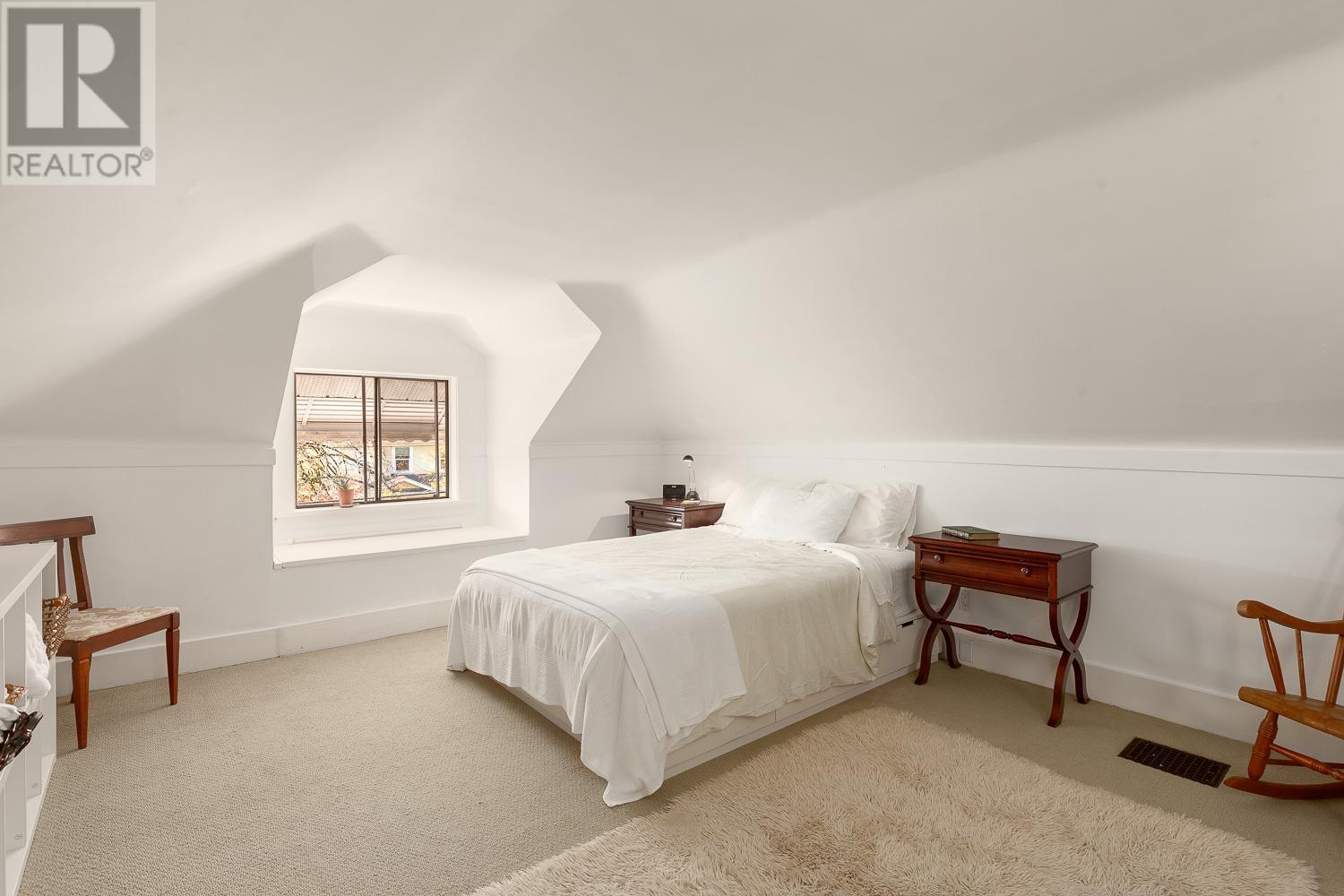 Listing Picture 29 of 40 : 2912 WOODLAND DRIVE, Vancouver / 溫哥華 - 魯藝地產 Yvonne Lu Group - MLS Medallion Club Member