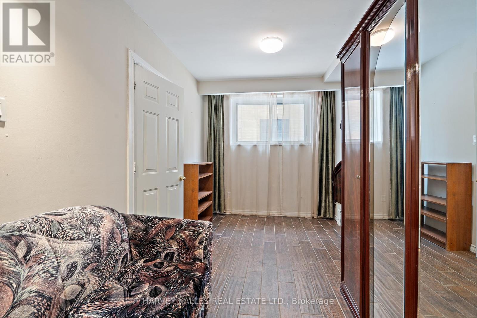 60 Garthdale Court, Toronto, Ontario  M3H 5P9 - Photo 9 - C11976557
