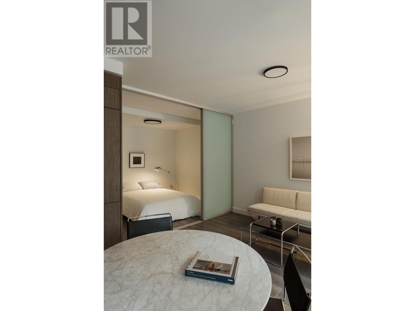 330 E 15th Avenue, Vancouver, British Columbia  V5T 0K5 - Photo 6 - R2949267