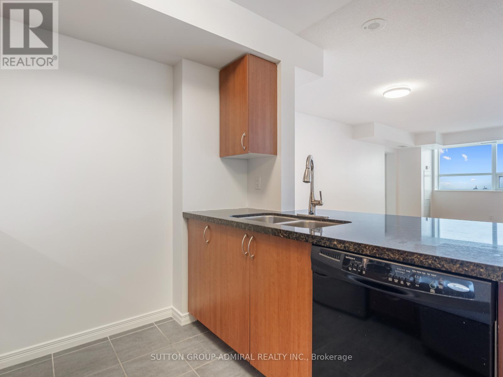Property at 1715 - 60 HEINTZMAN STREET image 2