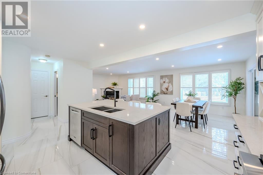 Property at 7 ELDERBERRY Court image 2