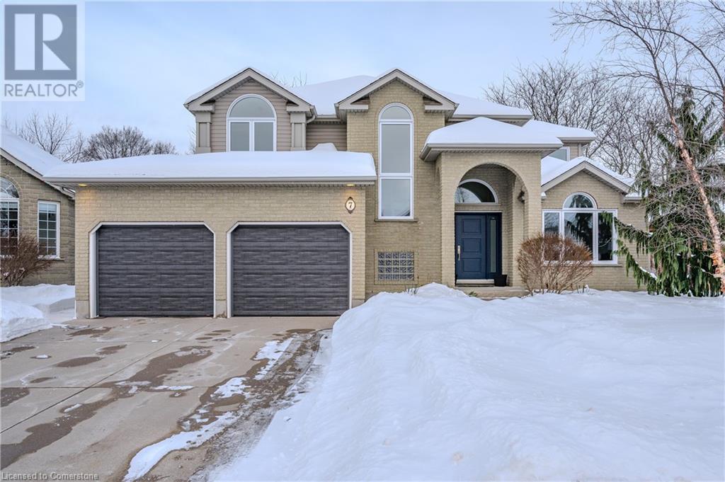 Property at 7 ELDERBERRY Court image 4