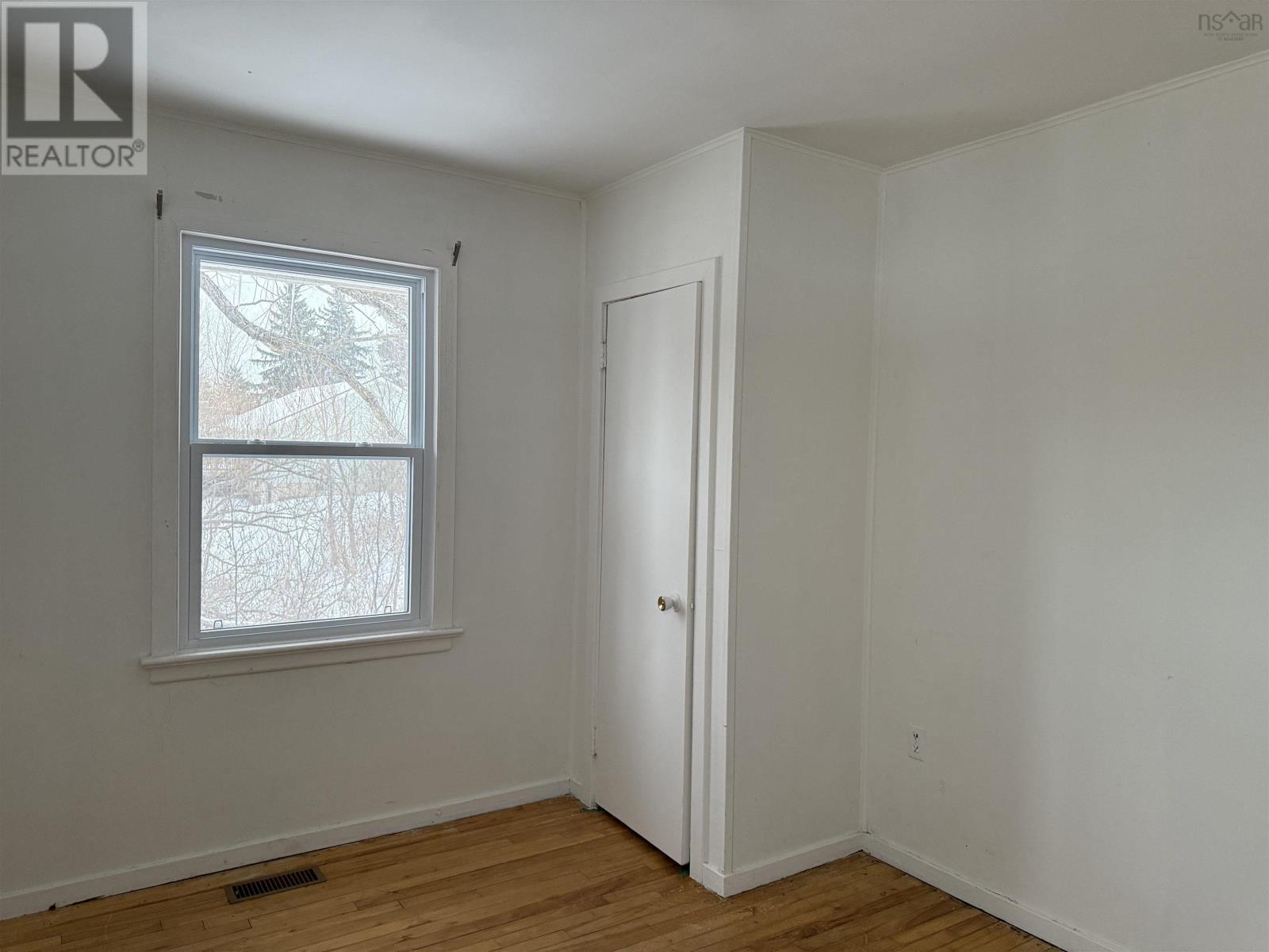 1989 Temperance Street, Westville, Nova Scotia  B0K 2A0 - Photo 8 - 202503092