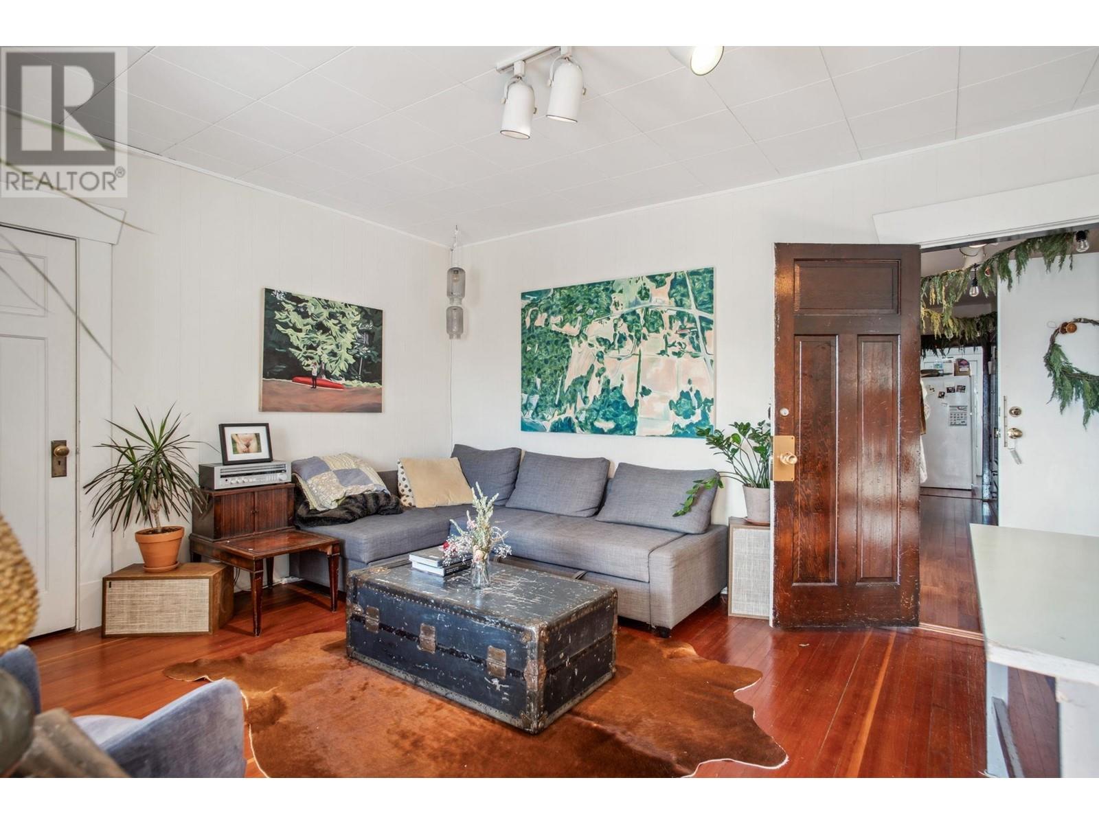 Listing Picture 15 of 40 : 173 W 19TH AVENUE, Vancouver / 溫哥華 - 魯藝地產 Yvonne Lu Group - MLS Medallion Club Member