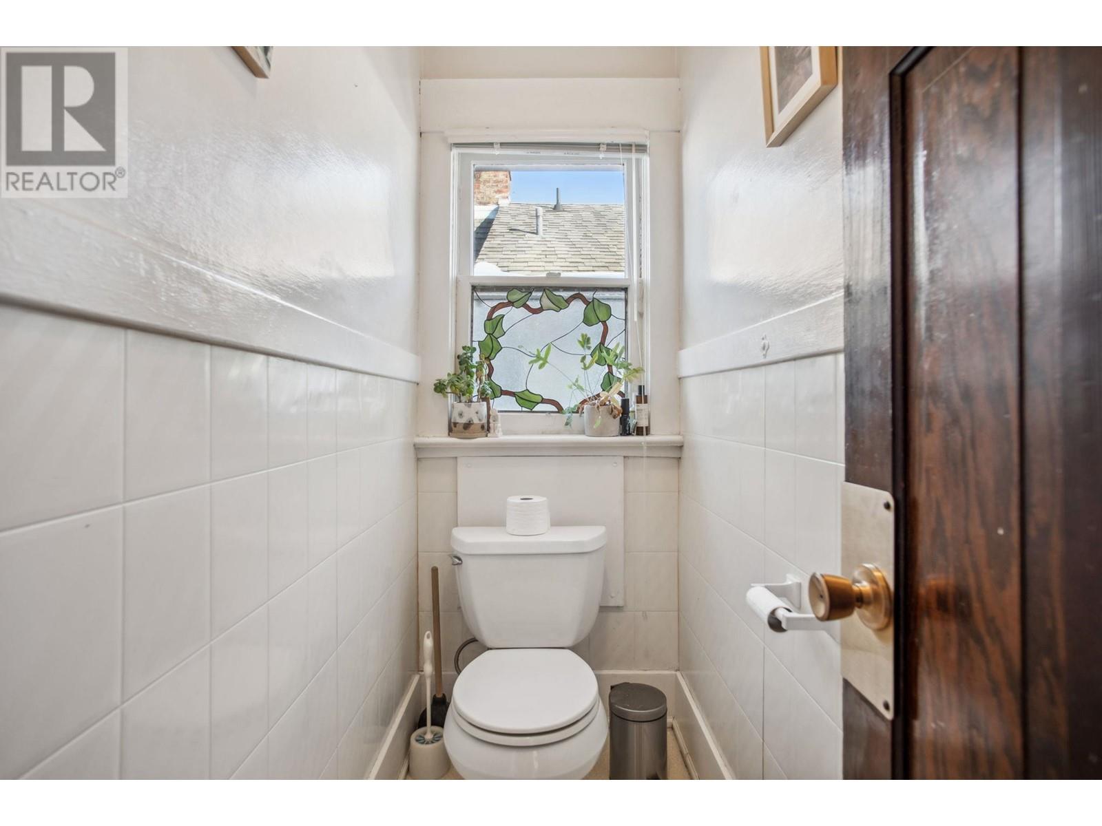 Listing Picture 27 of 40 : 173 W 19TH AVENUE, Vancouver / 溫哥華 - 魯藝地產 Yvonne Lu Group - MLS Medallion Club Member