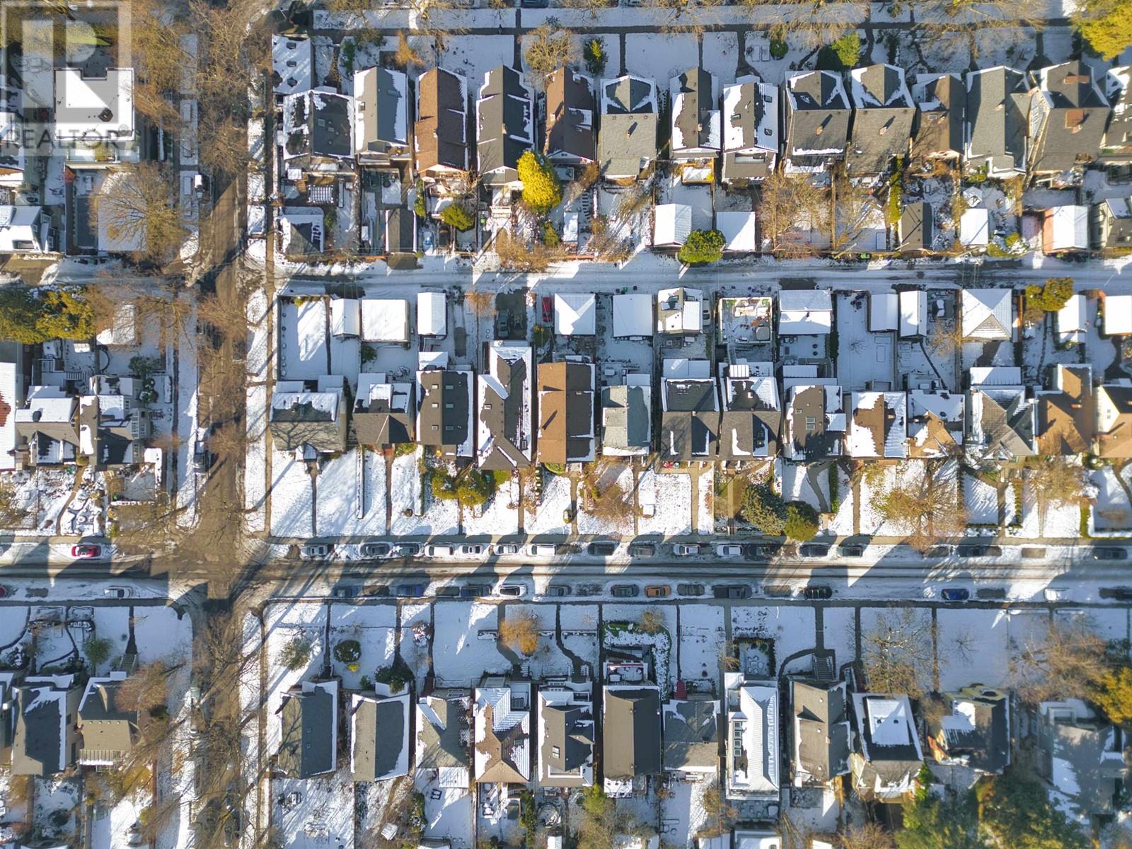 Listing Picture 34 of 40 : 173 W 19TH AVENUE, Vancouver / 溫哥華 - 魯藝地產 Yvonne Lu Group - MLS Medallion Club Member