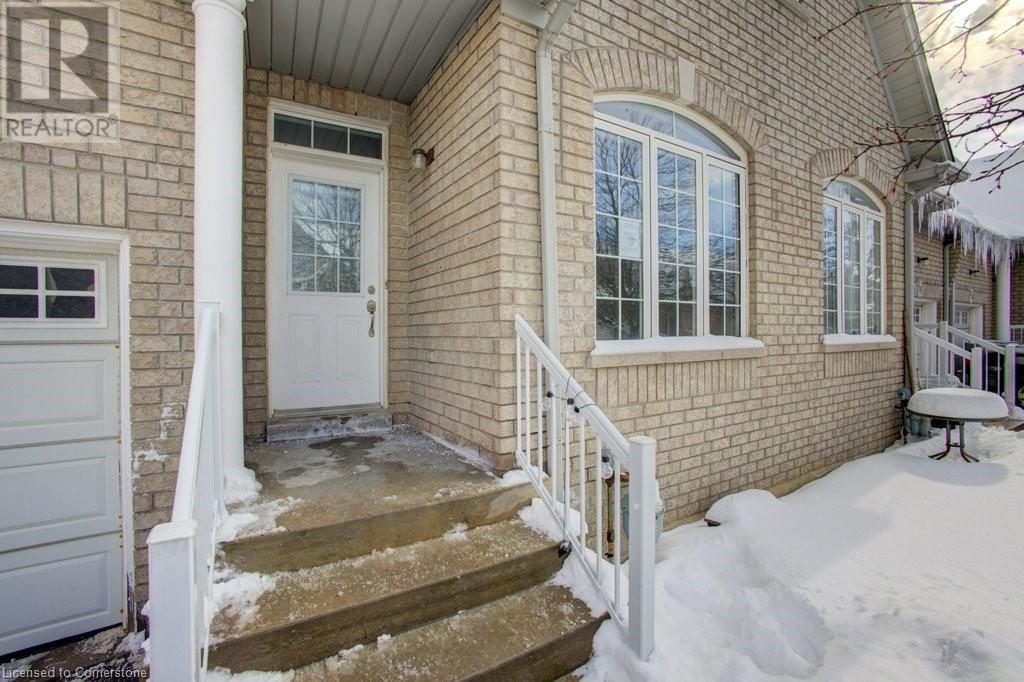 Property at 19 NIAGARA Drive Unit# 27 image 3