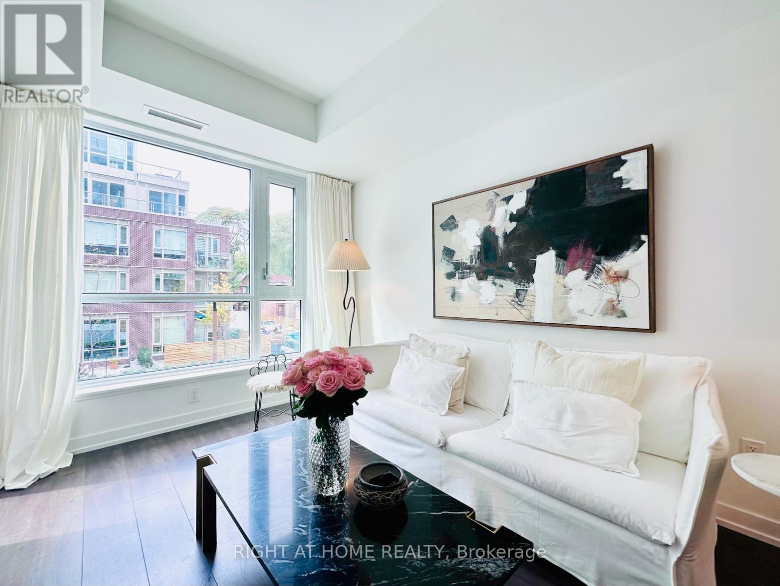 Property at 225 - 150 LOGAN AVENUE image 4