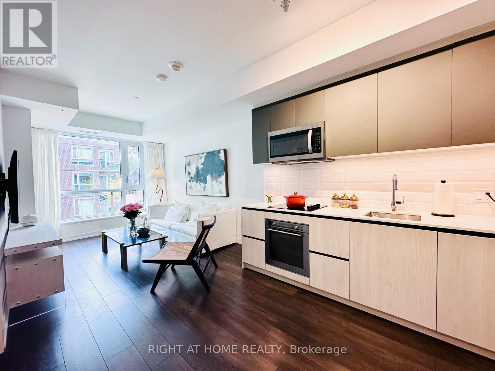 Property at 225 - 150 LOGAN AVENUE image 5