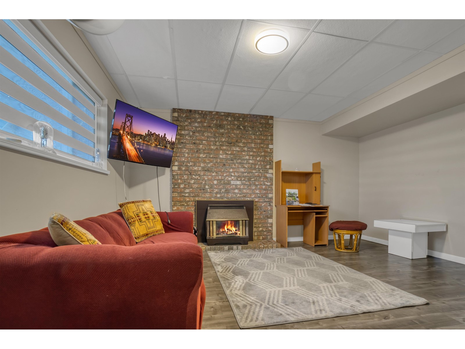 Property at 8607 W TULSY CRESCENT image 3