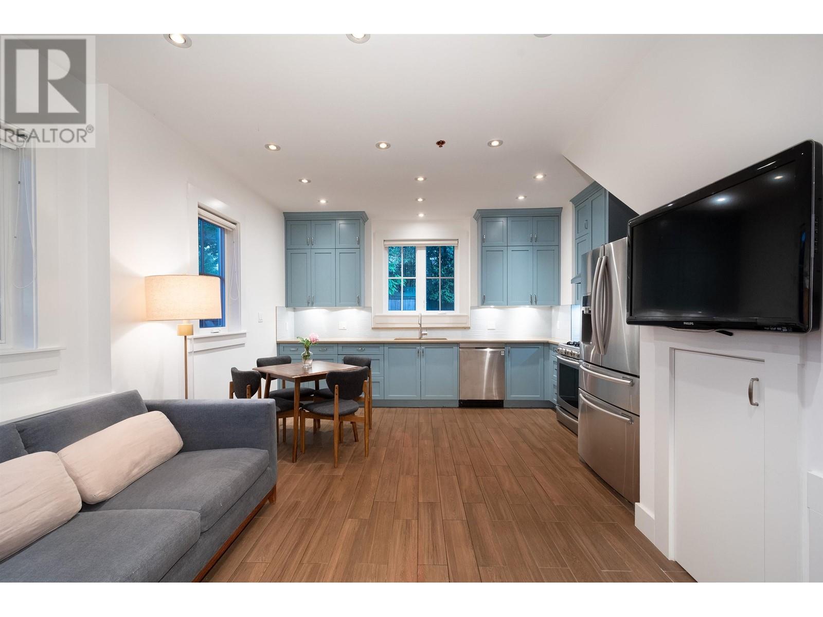 Listing Picture 5 of 23 : 3132 W 7TH AVENUE, Vancouver / 溫哥華 - 魯藝地產 Yvonne Lu Group - MLS Medallion Club Member