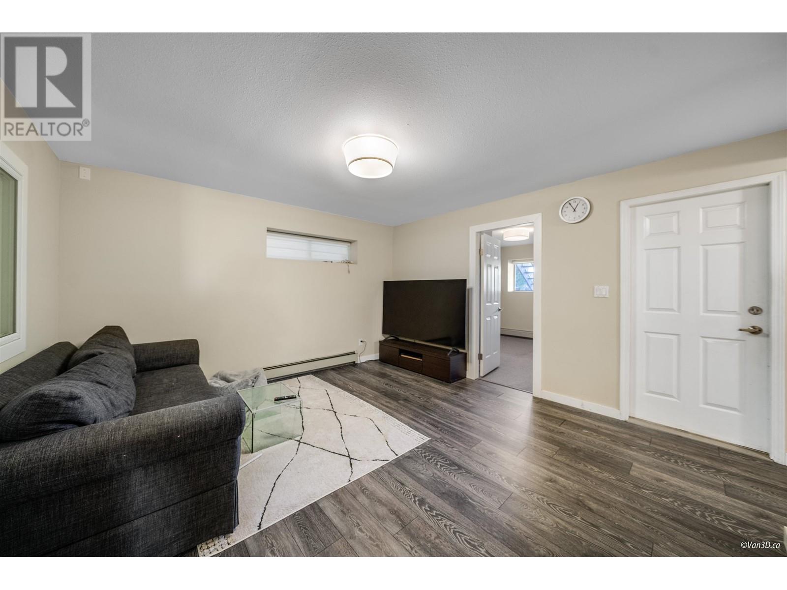 7135 4th Street, Burnaby, British Columbia  V5E 3X7 - Photo 33 - R2966939