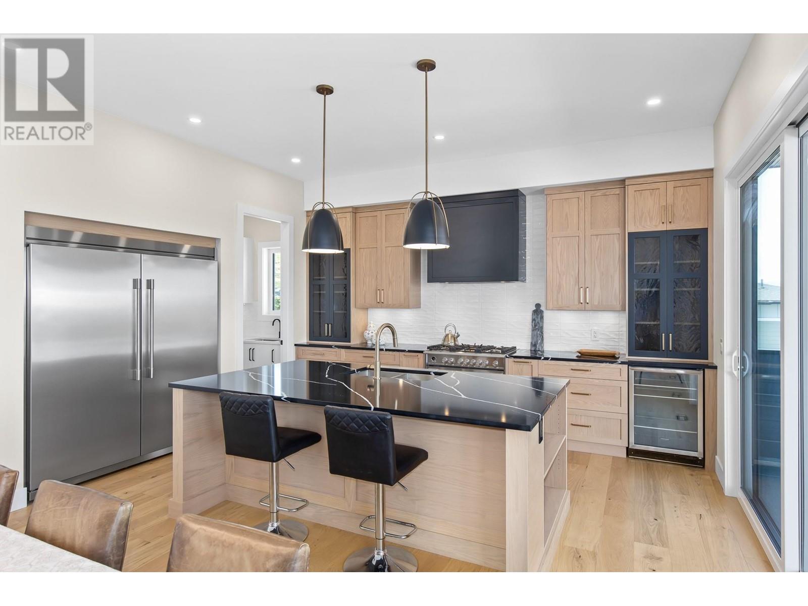 4964 Bucktail Lane, Kelowna, British Columbia  V1W 5L3 - Photo 11 - 10335602