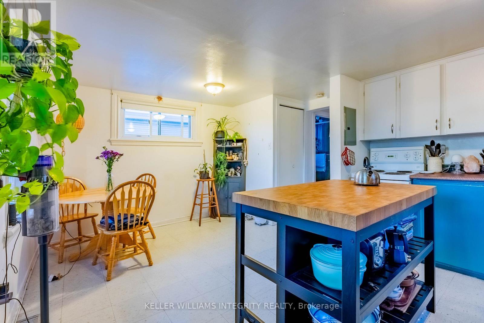 Property at 254 EMOND STREET image 2