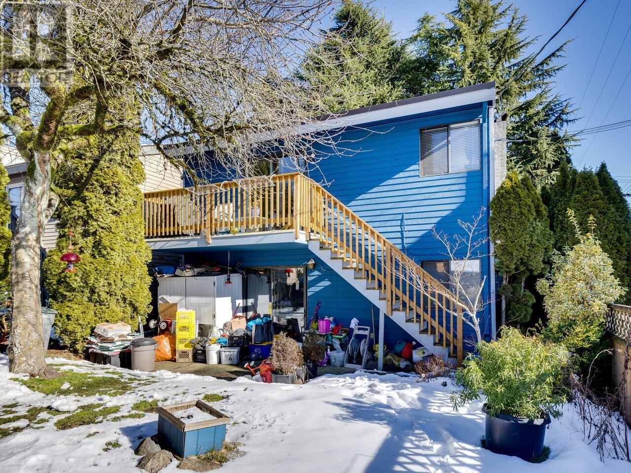 Property at 8567 HUDSON STREET image 4