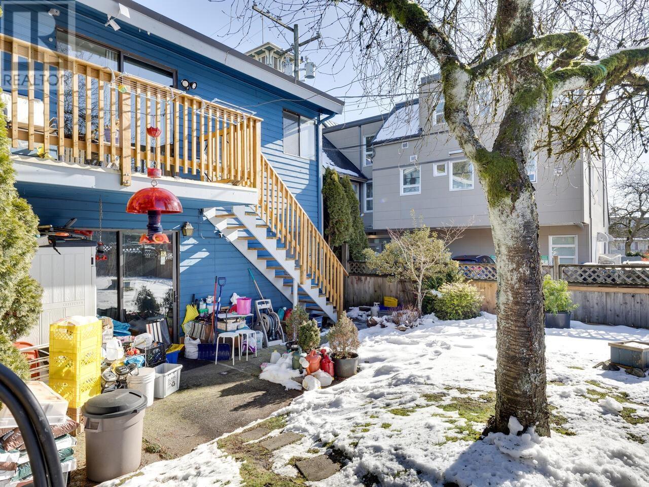 Property at 8567 HUDSON STREET image 5