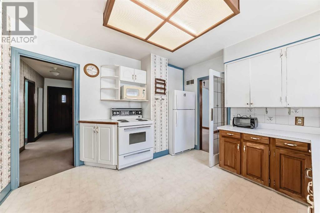 Property at 1617 Summer Street SW image 4