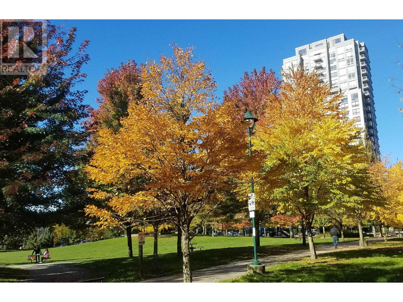 Listing Picture 31 of 35 : 211 3551 FOSTER AVENUE, Vancouver / 溫哥華 - 魯藝地產 Yvonne Lu Group - MLS Medallion Club Member