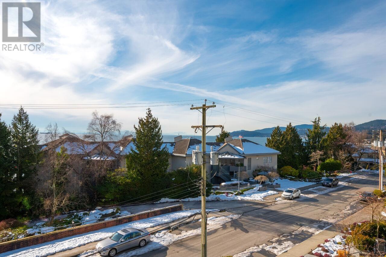 401 2165 Argyle Avenue, West Vancouver, British Columbia  V7V 1A5 - Photo 10 - R2967420