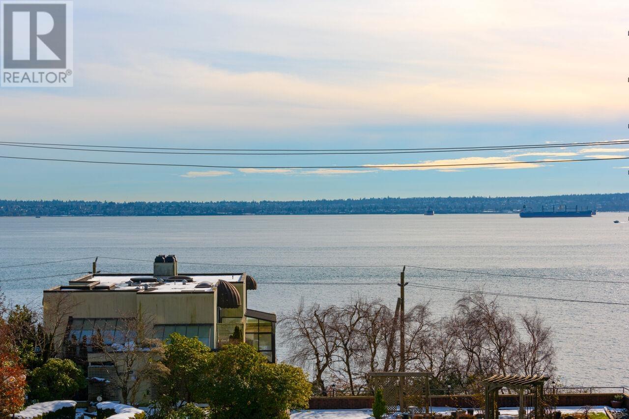 401 2165 Argyle Avenue, West Vancouver, British Columbia  V7V 1A5 - Photo 8 - R2967420