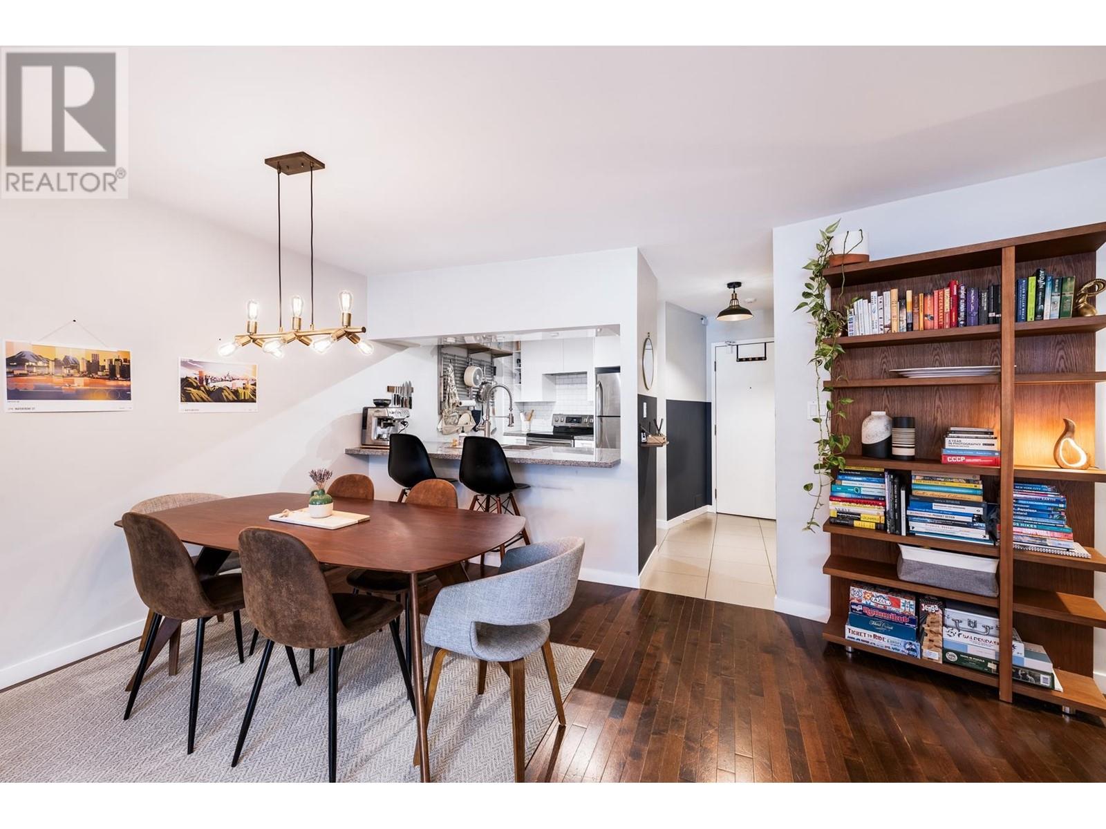 Listing Picture 7 of 29 : 115 2222 PRINCE EDWARD STREET, Vancouver / 溫哥華 - 魯藝地產 Yvonne Lu Group - MLS Medallion Club Member