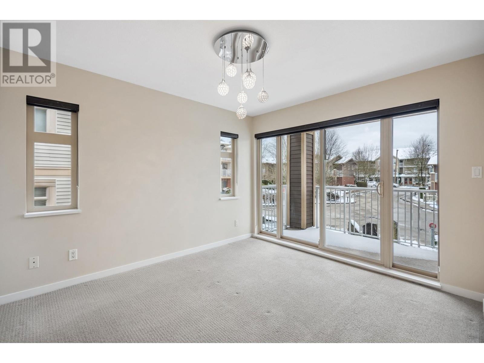 Listing Picture 10 of 29 : 202 7339 MACPHERSON AVENUE, Burnaby / 本拿比 - 魯藝地產 Yvonne Lu Group - MLS Medallion Club Member
