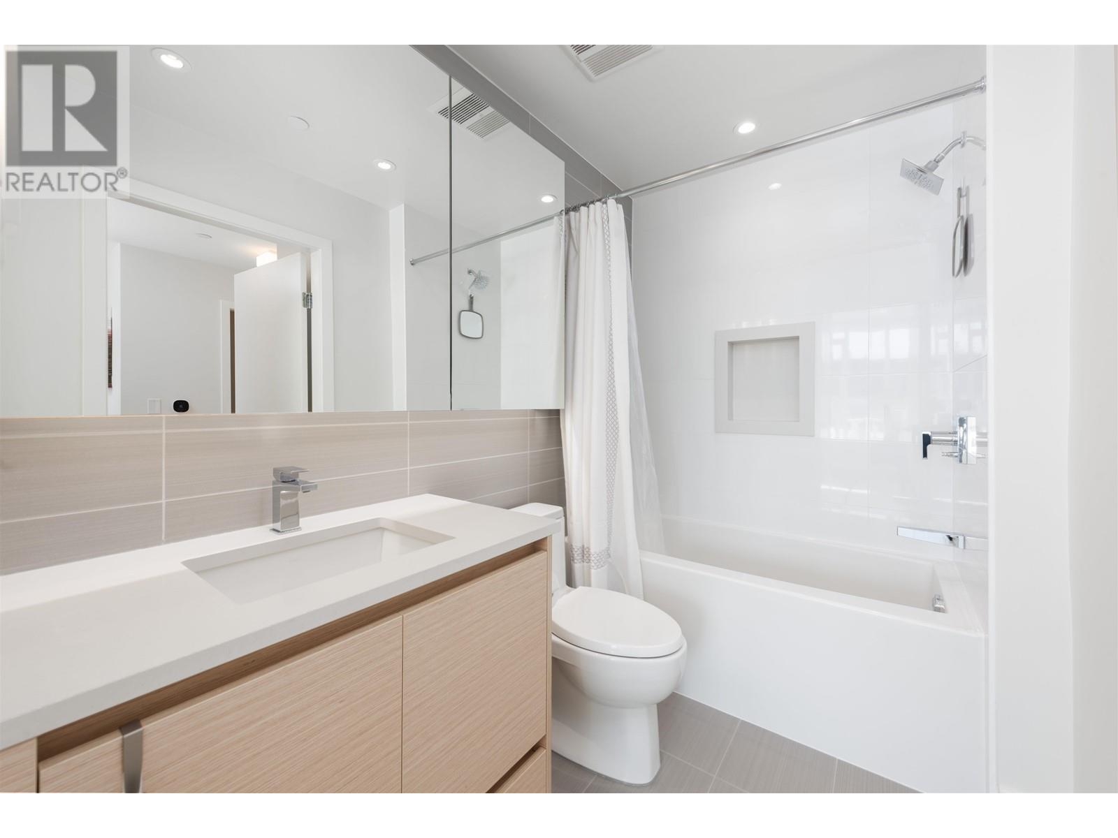 302 3538 Sawmill Crescent, Vancouver, British Columbia  V5S 0J8 - Photo 10 - R2967460