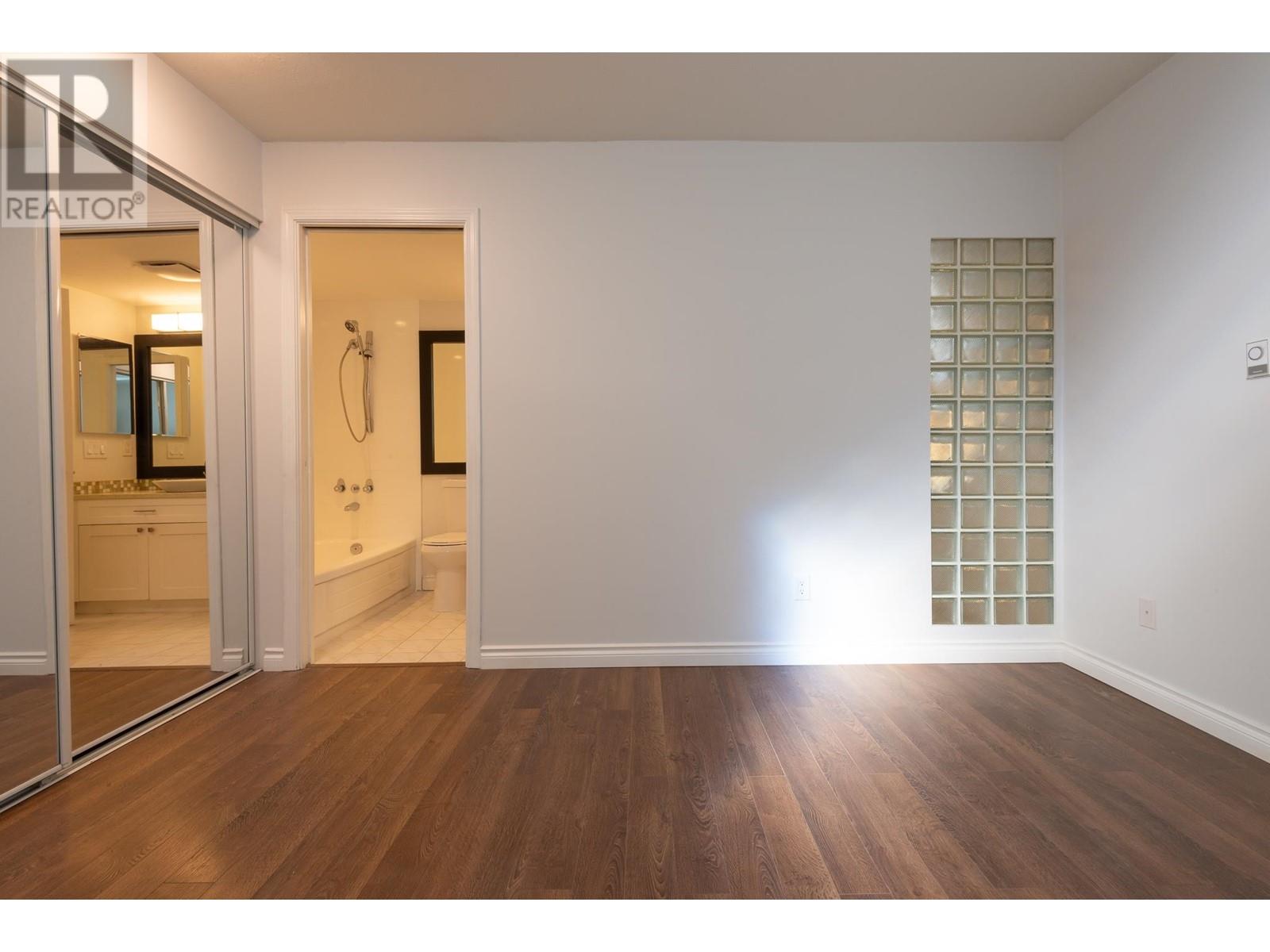 Listing Picture 22 of 35 : 106 1082 W 8TH AVENUE, Vancouver / 溫哥華 - 魯藝地產 Yvonne Lu Group - MLS Medallion Club Member