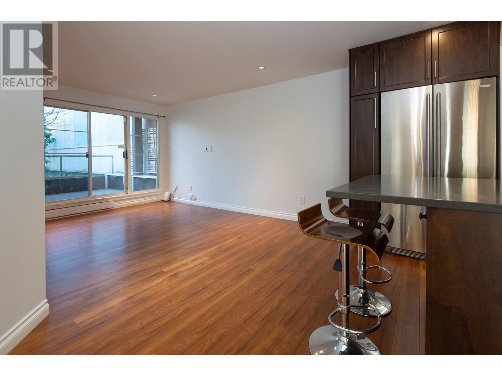 Listing Picture 3 of 35 : 106 1082 W 8TH AVENUE, Vancouver / 溫哥華 - 魯藝地產 Yvonne Lu Group - MLS Medallion Club Member