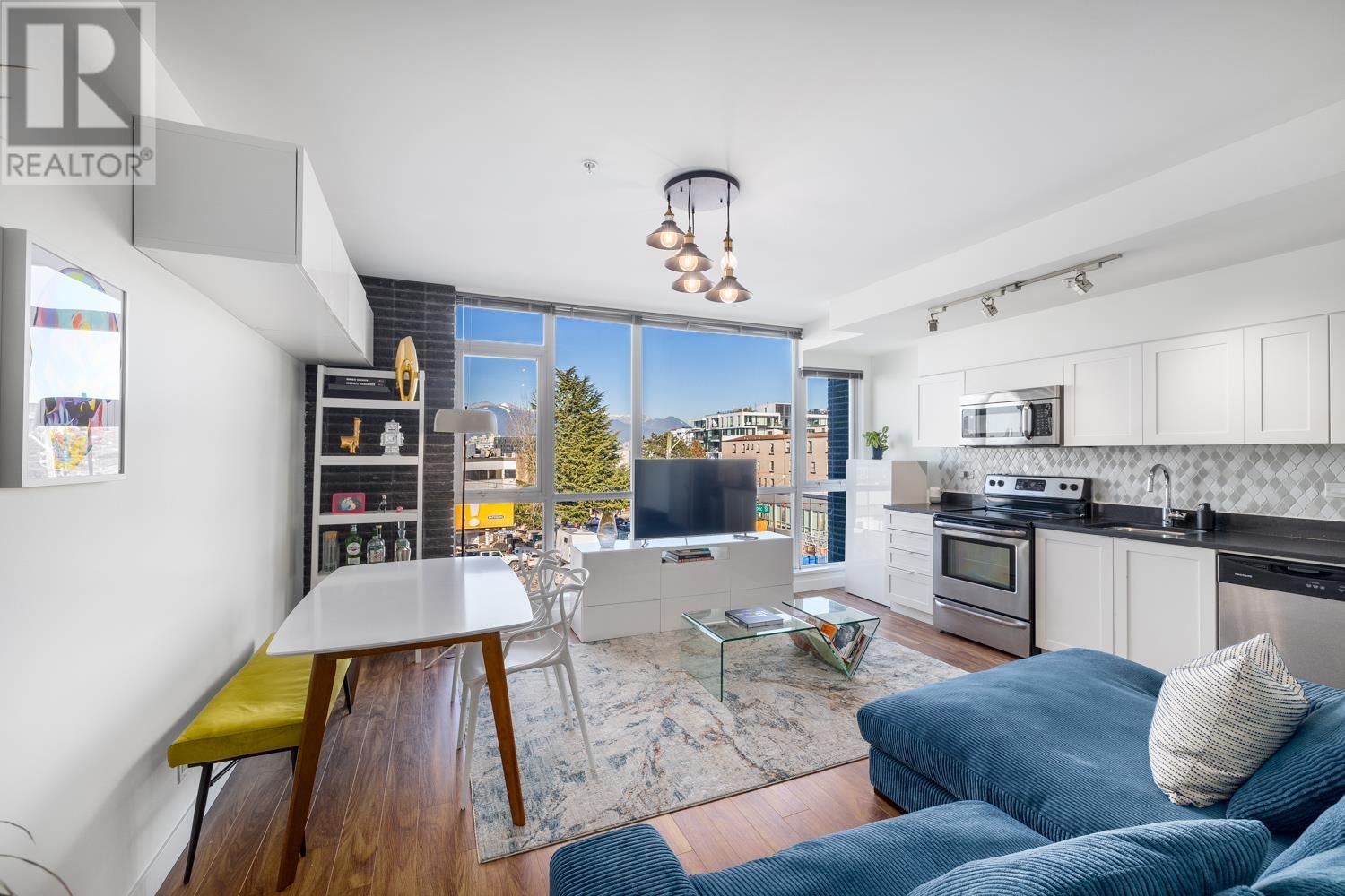 Listing Picture 3 of 20 : 314 2511 QUEBEC STREET, Vancouver / 溫哥華 - 魯藝地產 Yvonne Lu Group - MLS Medallion Club Member