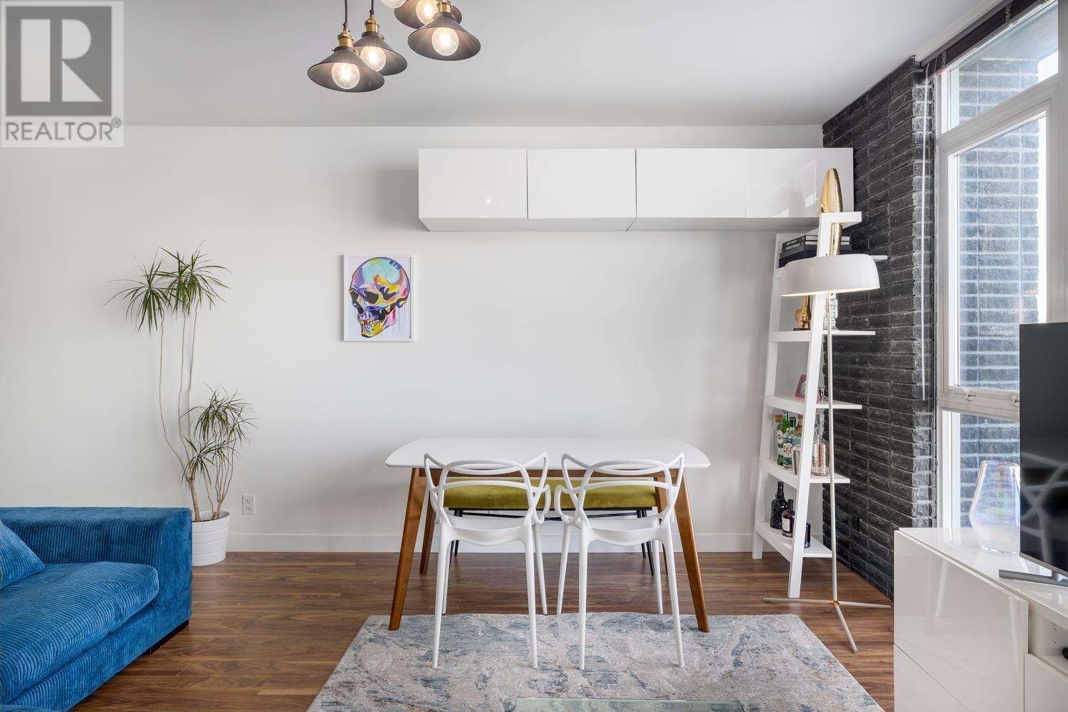 Listing Picture 4 of 20 : 314 2511 QUEBEC STREET, Vancouver / 溫哥華 - 魯藝地產 Yvonne Lu Group - MLS Medallion Club Member