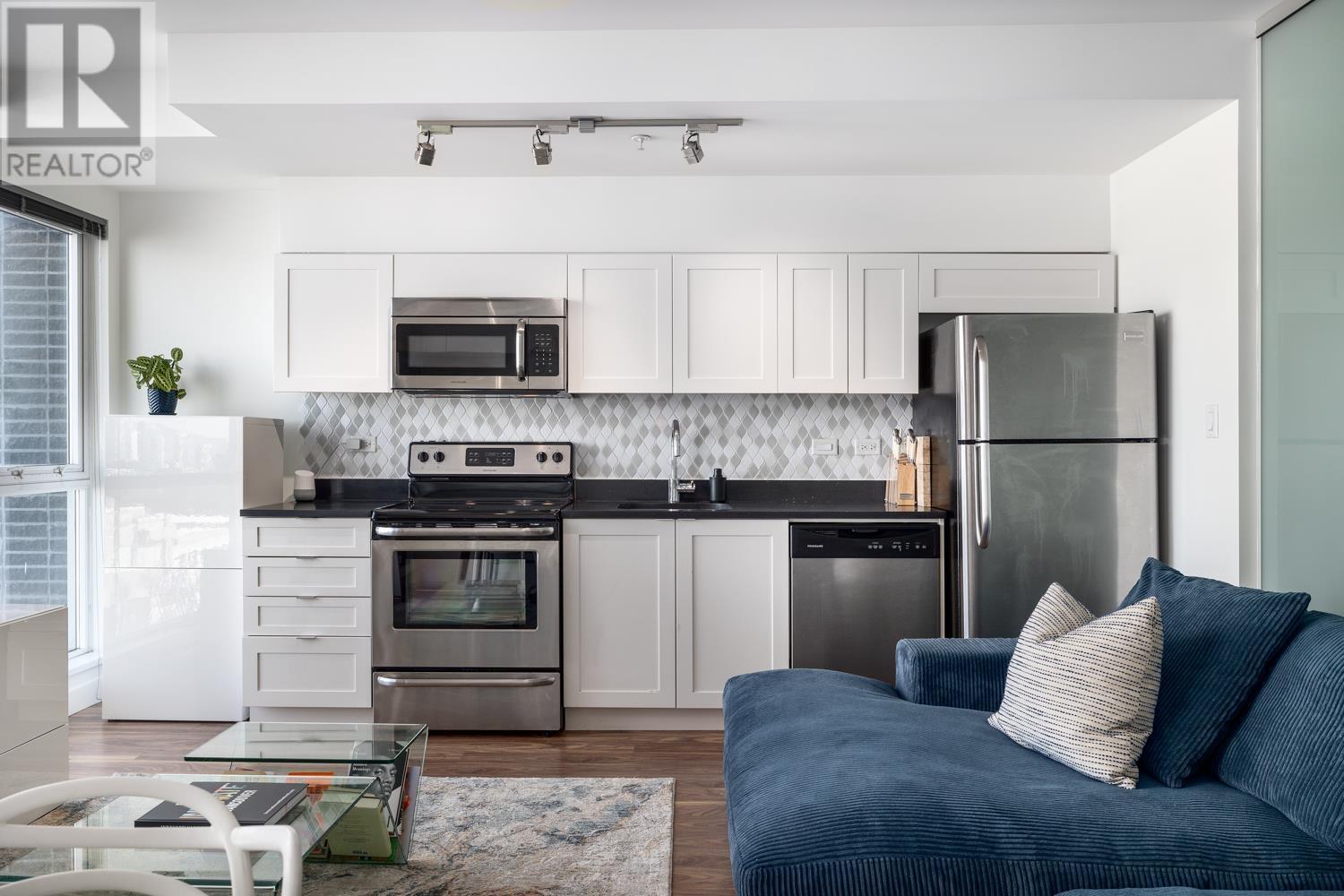 Listing Picture 7 of 20 : 314 2511 QUEBEC STREET, Vancouver / 溫哥華 - 魯藝地產 Yvonne Lu Group - MLS Medallion Club Member