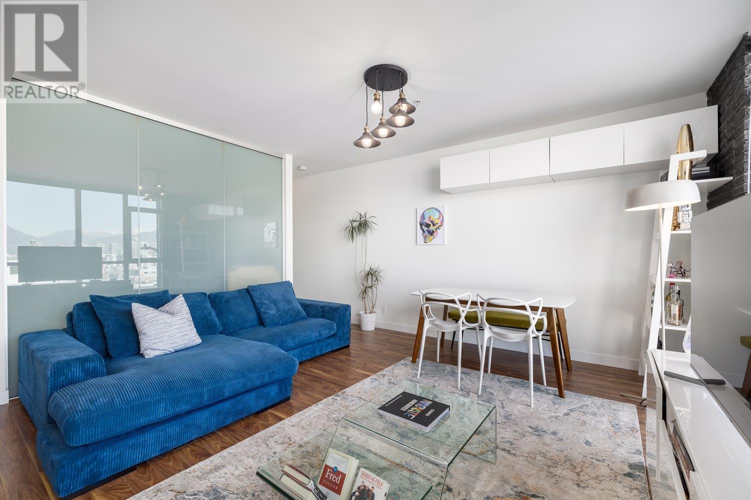 Listing Picture 8 of 20 : 314 2511 QUEBEC STREET, Vancouver / 溫哥華 - 魯藝地產 Yvonne Lu Group - MLS Medallion Club Member