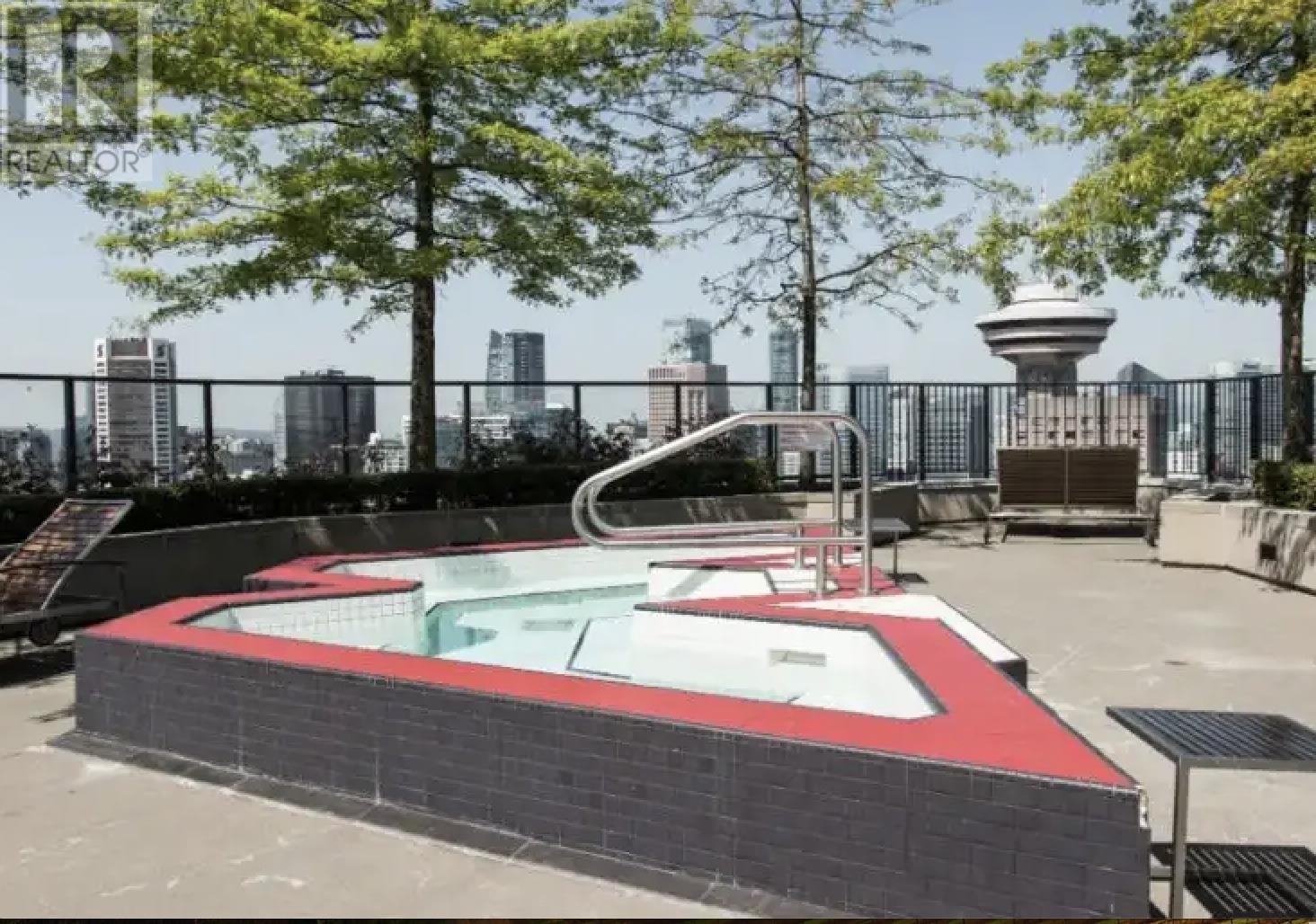 Listing Picture 12 of 12 : 2608 128 W CORDOVA STREET, Vancouver / 溫哥華 - 魯藝地產 Yvonne Lu Group - MLS Medallion Club Member