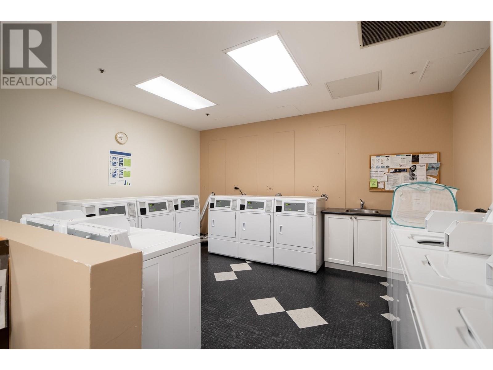 Listing Picture 25 of 30 : 809 1060 ALBERNI STREET, Vancouver / 溫哥華 - 魯藝地產 Yvonne Lu Group - MLS Medallion Club Member