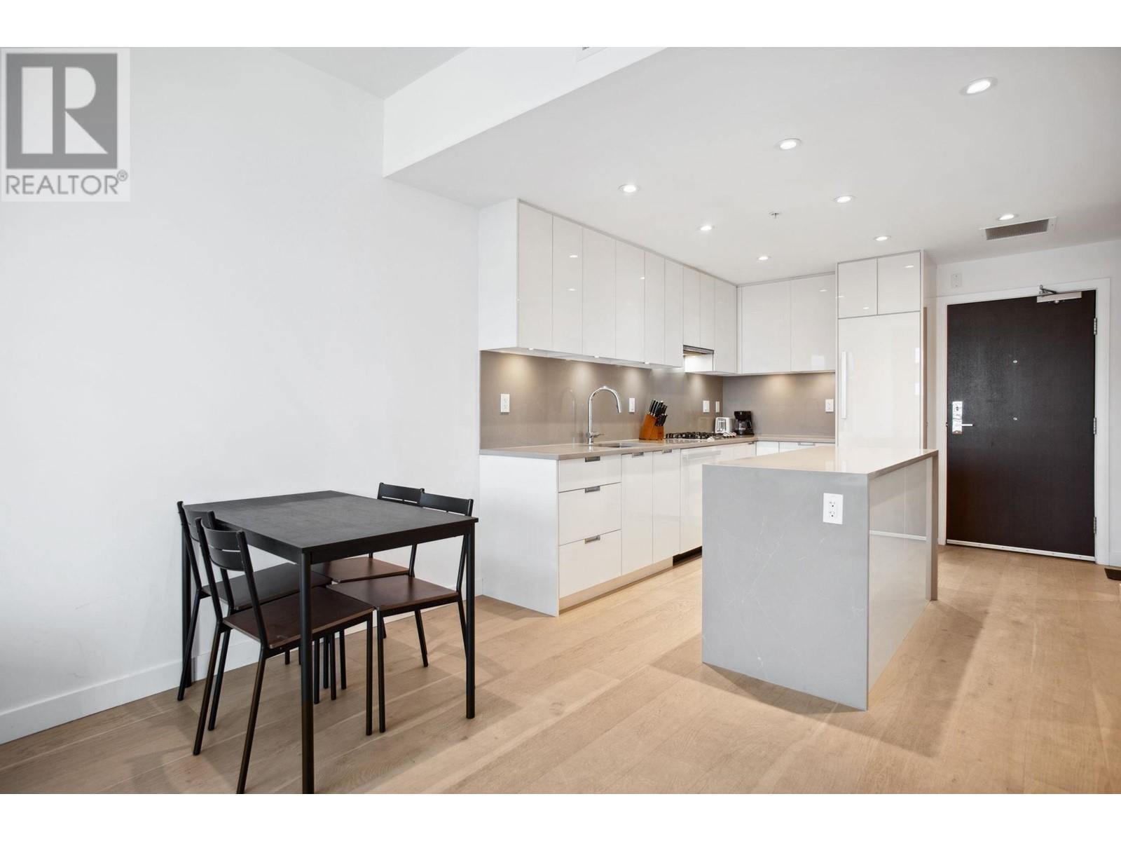 Listing Picture 14 of 25 : 602 6328 CAMBIE STREET, Vancouver / 溫哥華 - 魯藝地產 Yvonne Lu Group - MLS Medallion Club Member